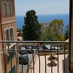 Bella 3*